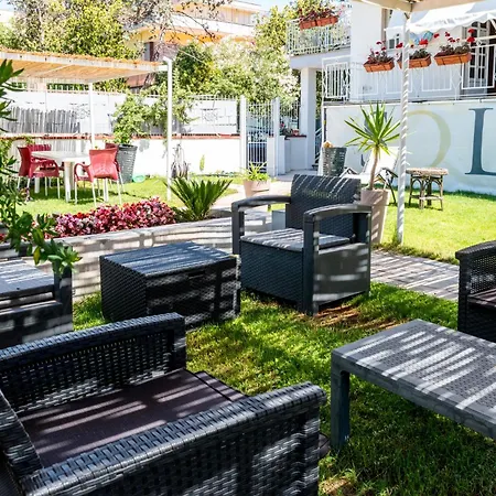 Bed & Breakfast Solaris Wellness Paestum